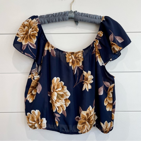Off the Shoulder Floral Crop Top (S) - Picture 2 of 5